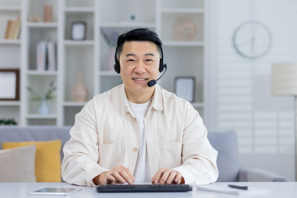 Should You Outsource Chat Support for Your Brand?